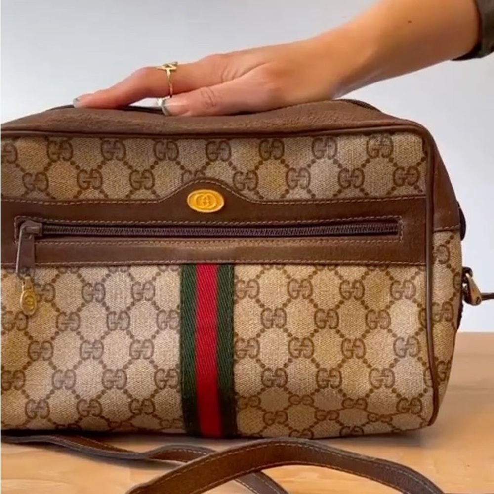Gucci Vintage GG Plus Camera Bag (Sherry Ophidia)